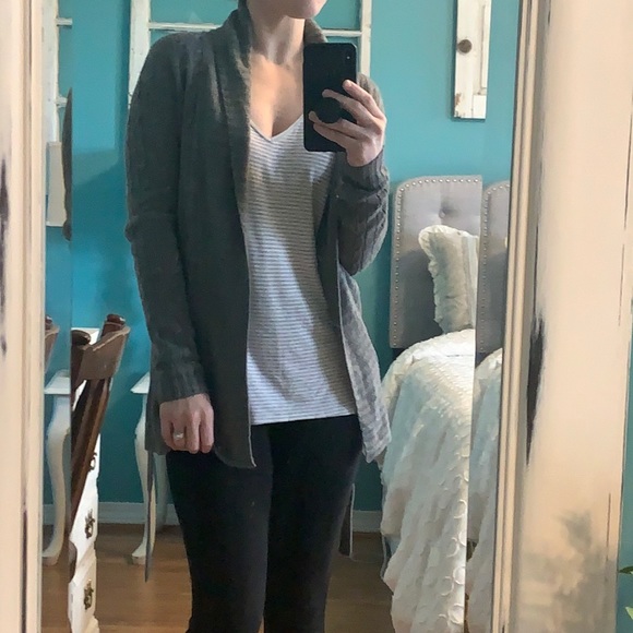 Cardigan - Picture 2 of 5